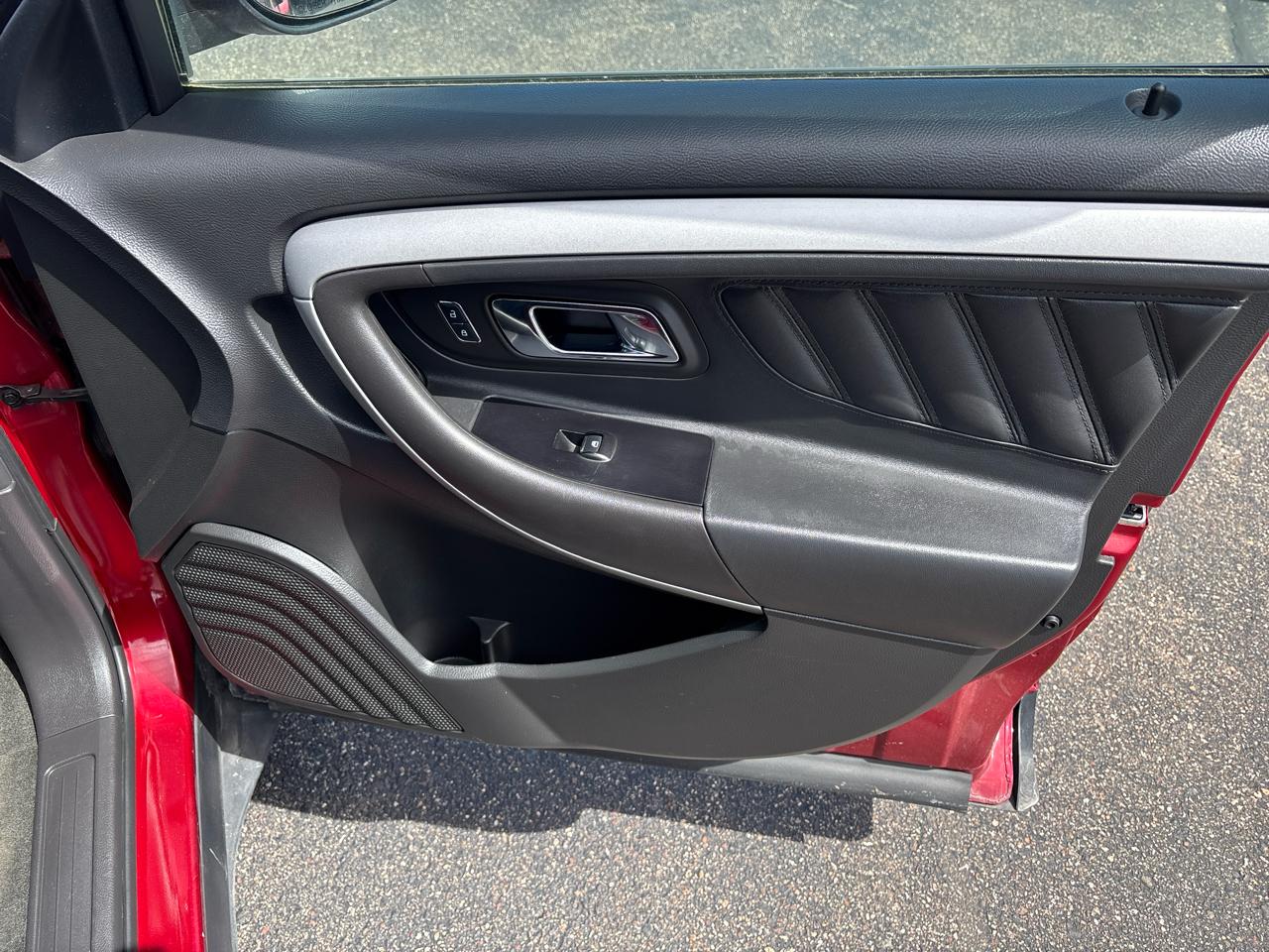 Ford Taurus SEL FWD 2018