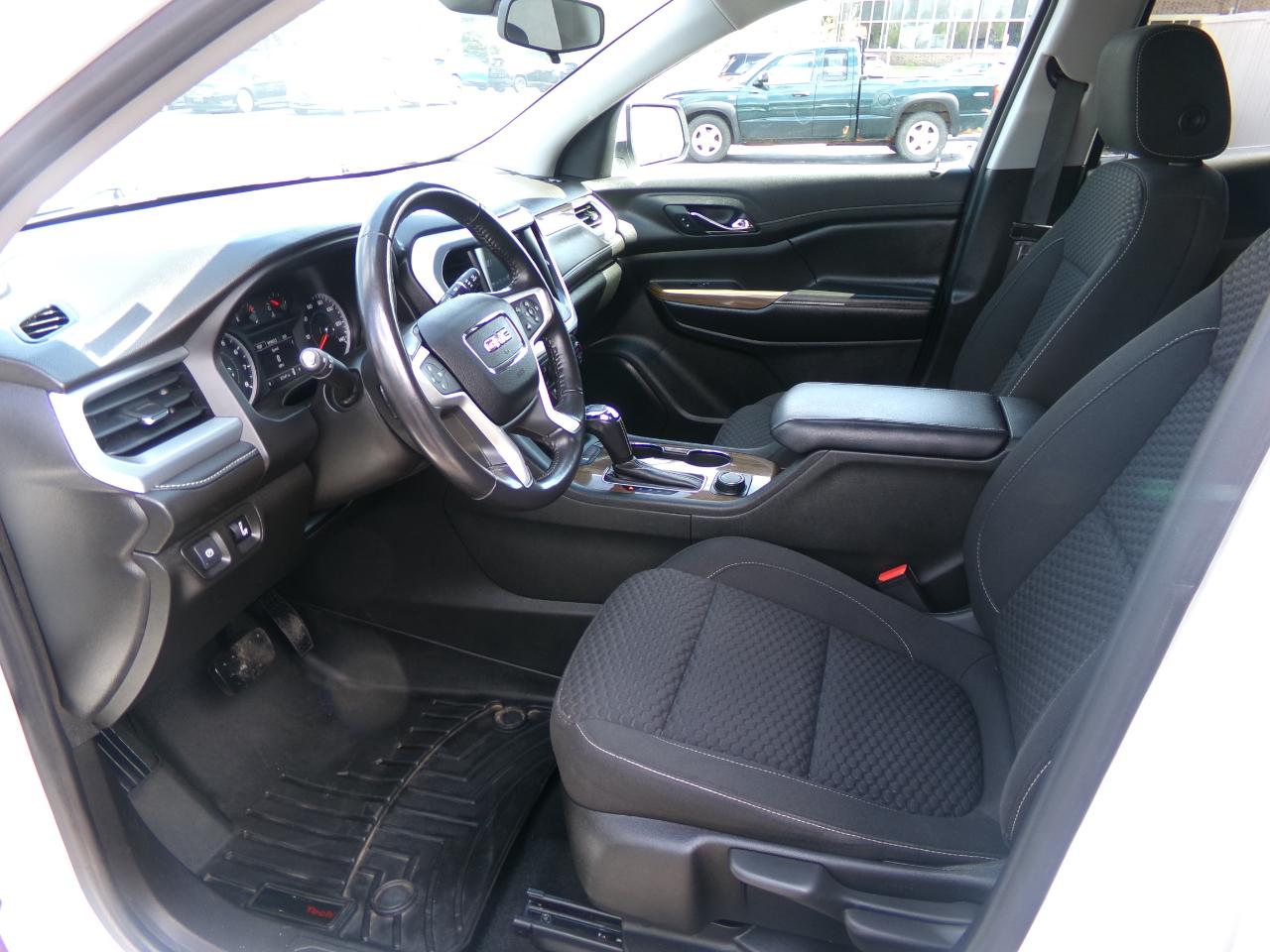 GMC Acadia AWD 4dr SLE w/SLE-1 2019