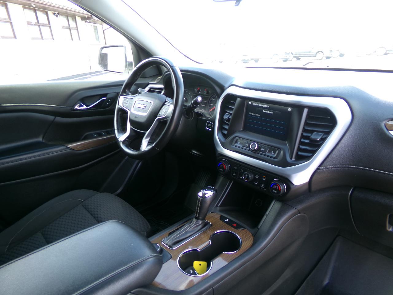 GMC Acadia AWD 4dr SLE w/SLE-1 2019