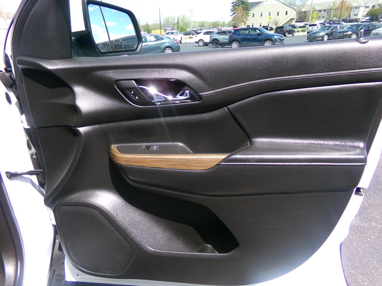 GMC Acadia AWD 4dr SLE w/SLE-1 2019