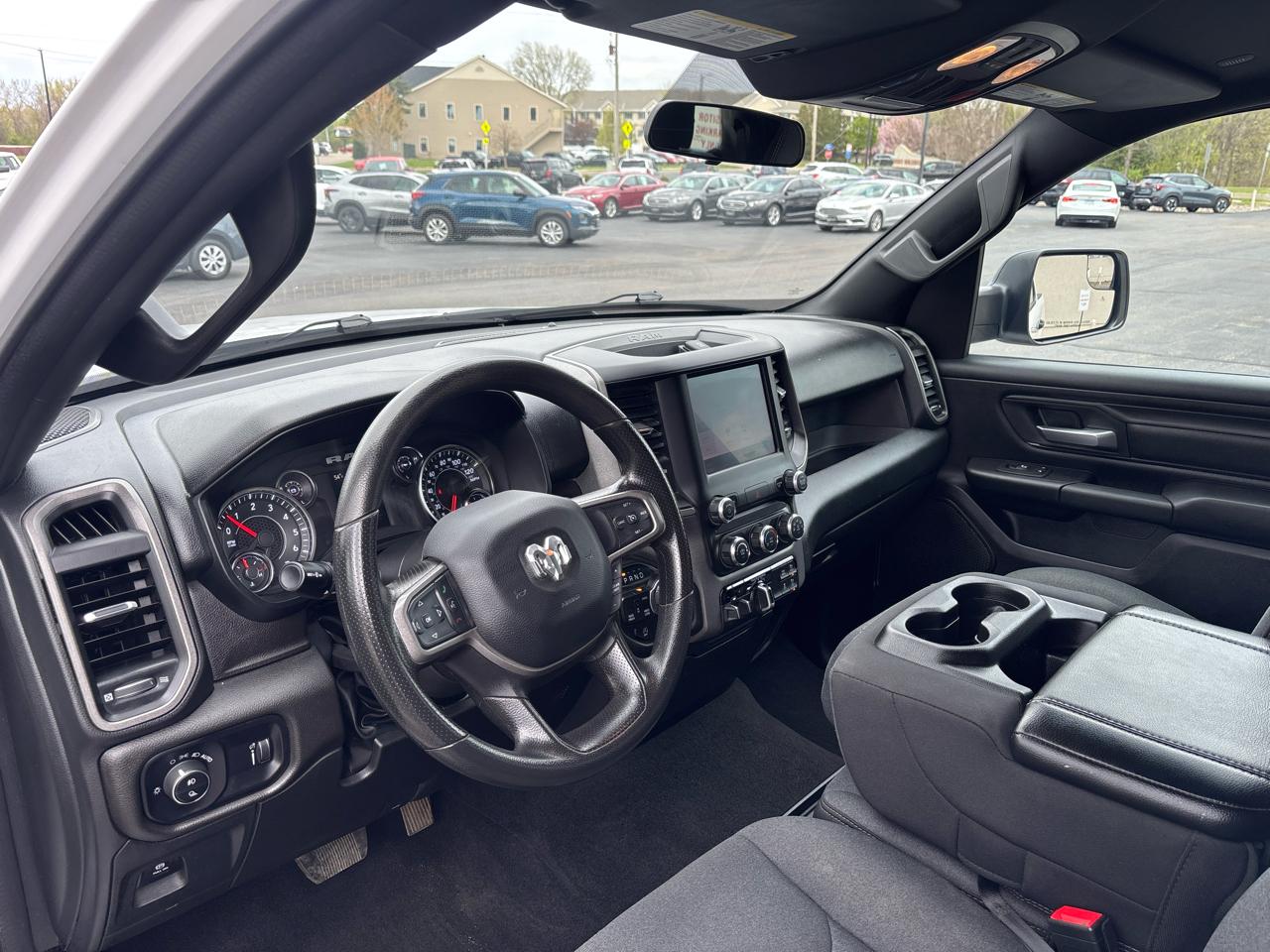 RAM 1500 Tradesman 4x4 Crew Cab 6'4" Box 2023