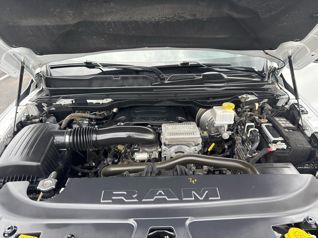 RAM 1500 Tradesman 4x4 Crew Cab 6'4" Box 2023