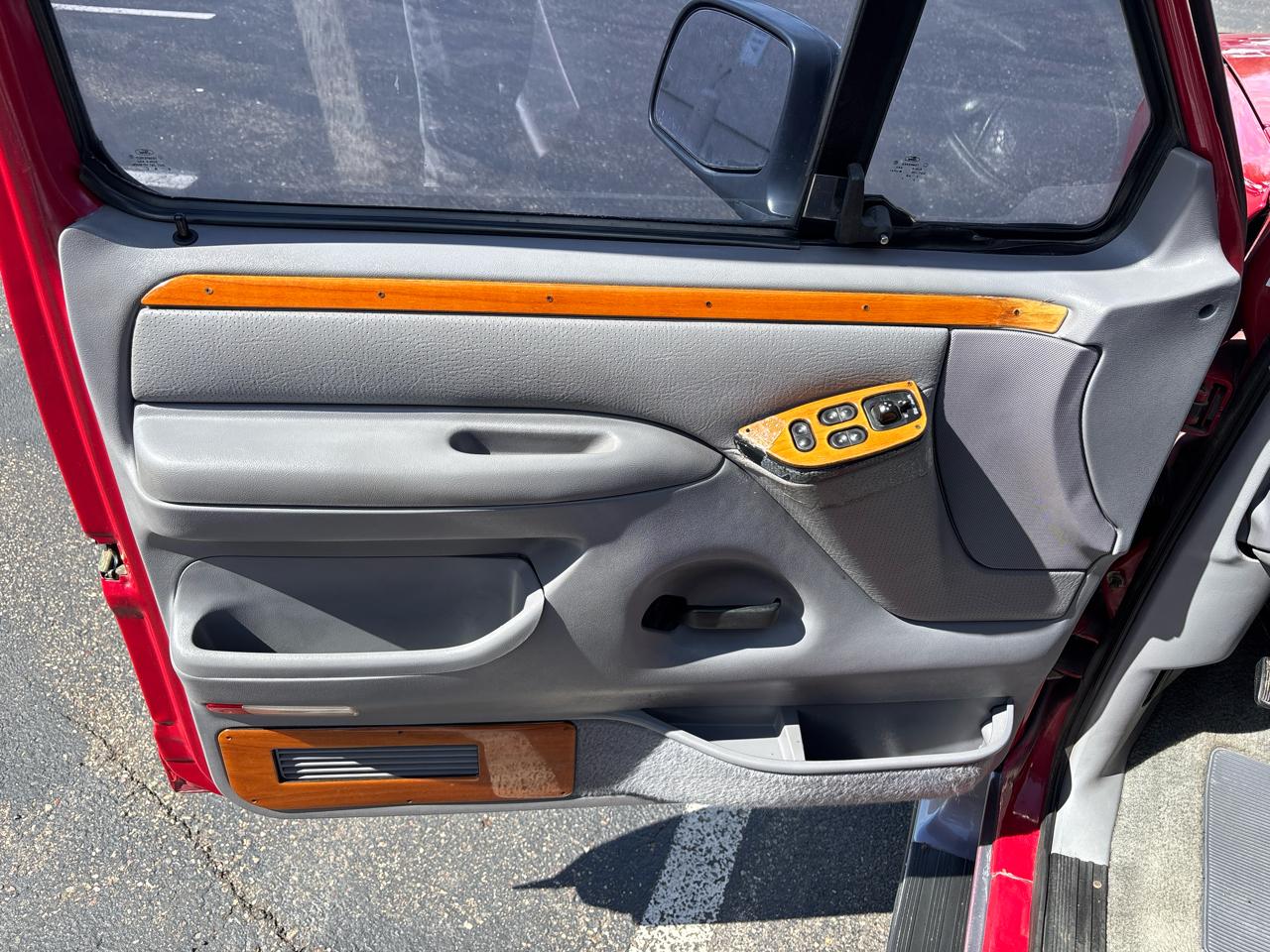 Ford F-150 Supercab 138.8" WB 1995