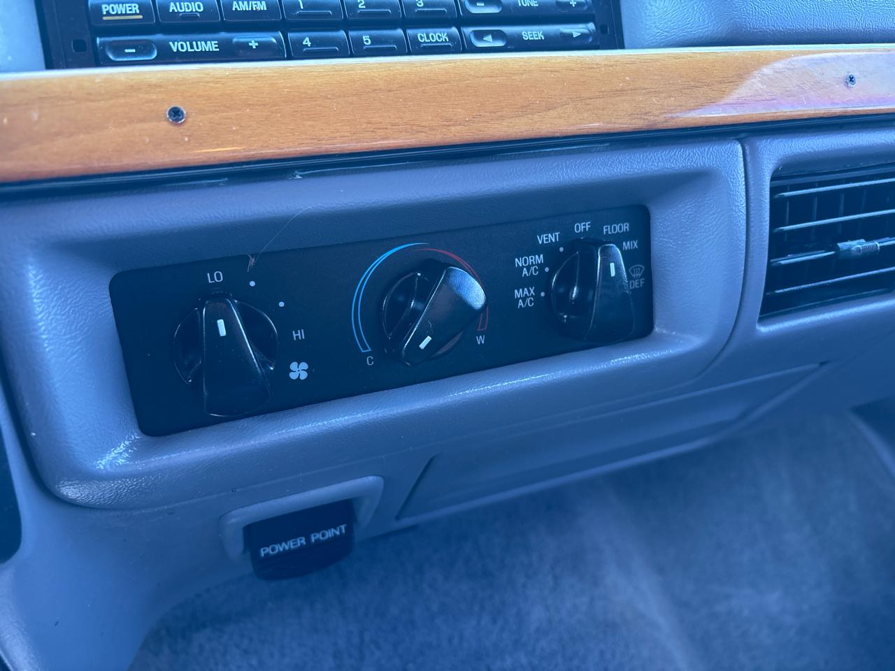 Ford F-150 Supercab 138.8" WB 1995