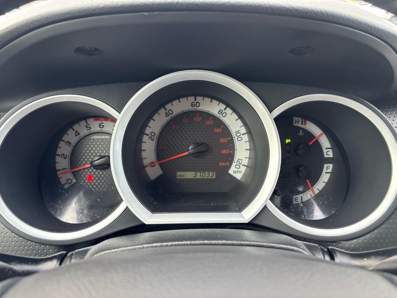 Toyota Tacoma 4WD Double Cab LB V6 AT (Natl) 2015
