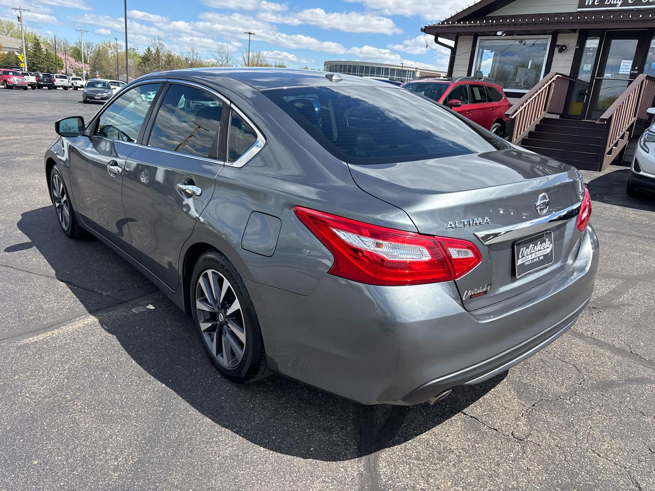 Nissan Altima 4dr Sdn I4 2.5 2016