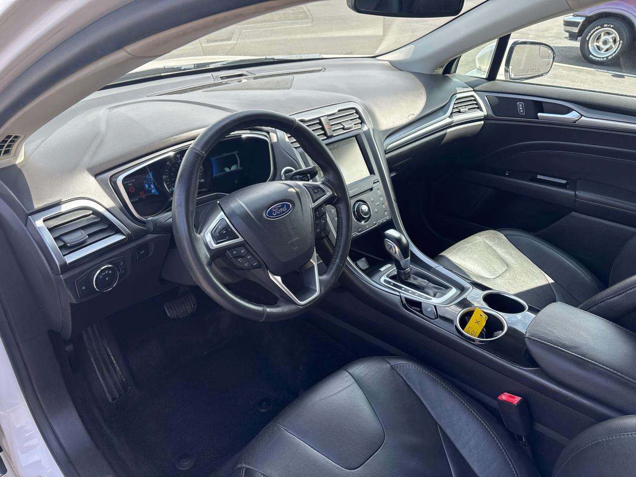 Ford Fusion 4dr Sdn Titanium Hybrid FWD 2013