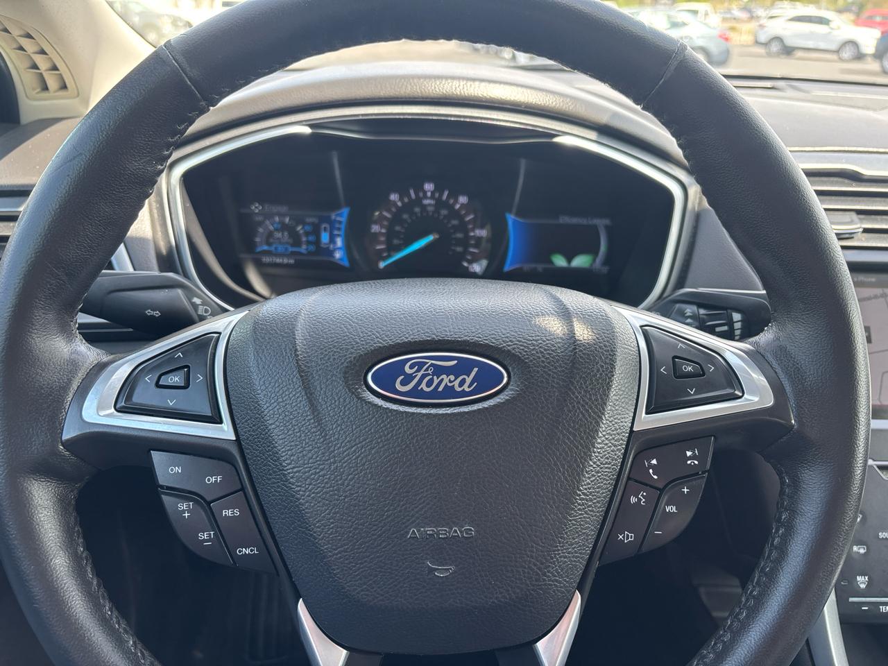 Ford Fusion 4dr Sdn Titanium Hybrid FWD 2013