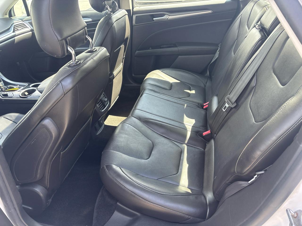 Ford Fusion 4dr Sdn Titanium Hybrid FWD 2013