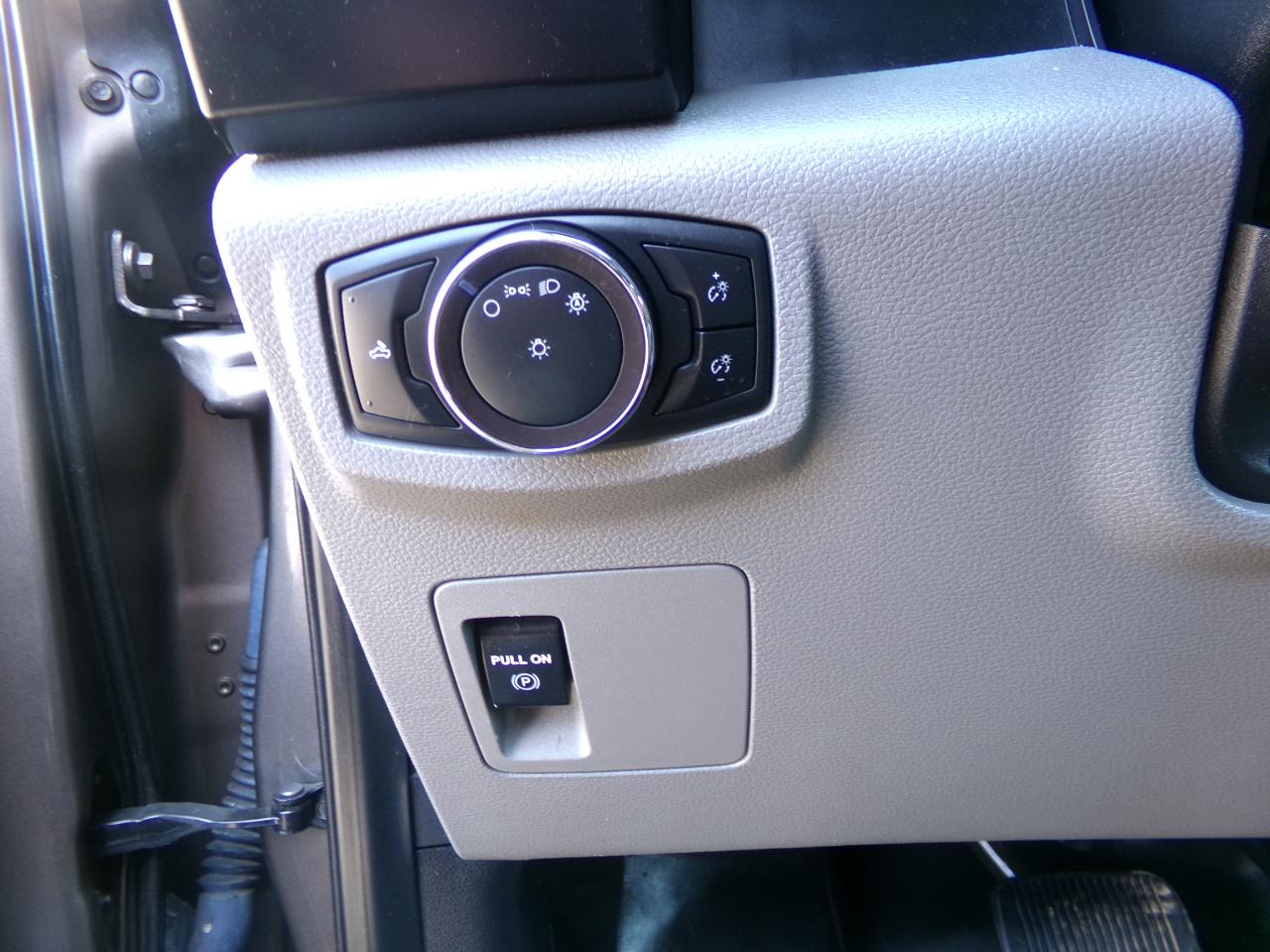 Ford F-150 XL 4WD SuperCrew 6.5' Box 2019