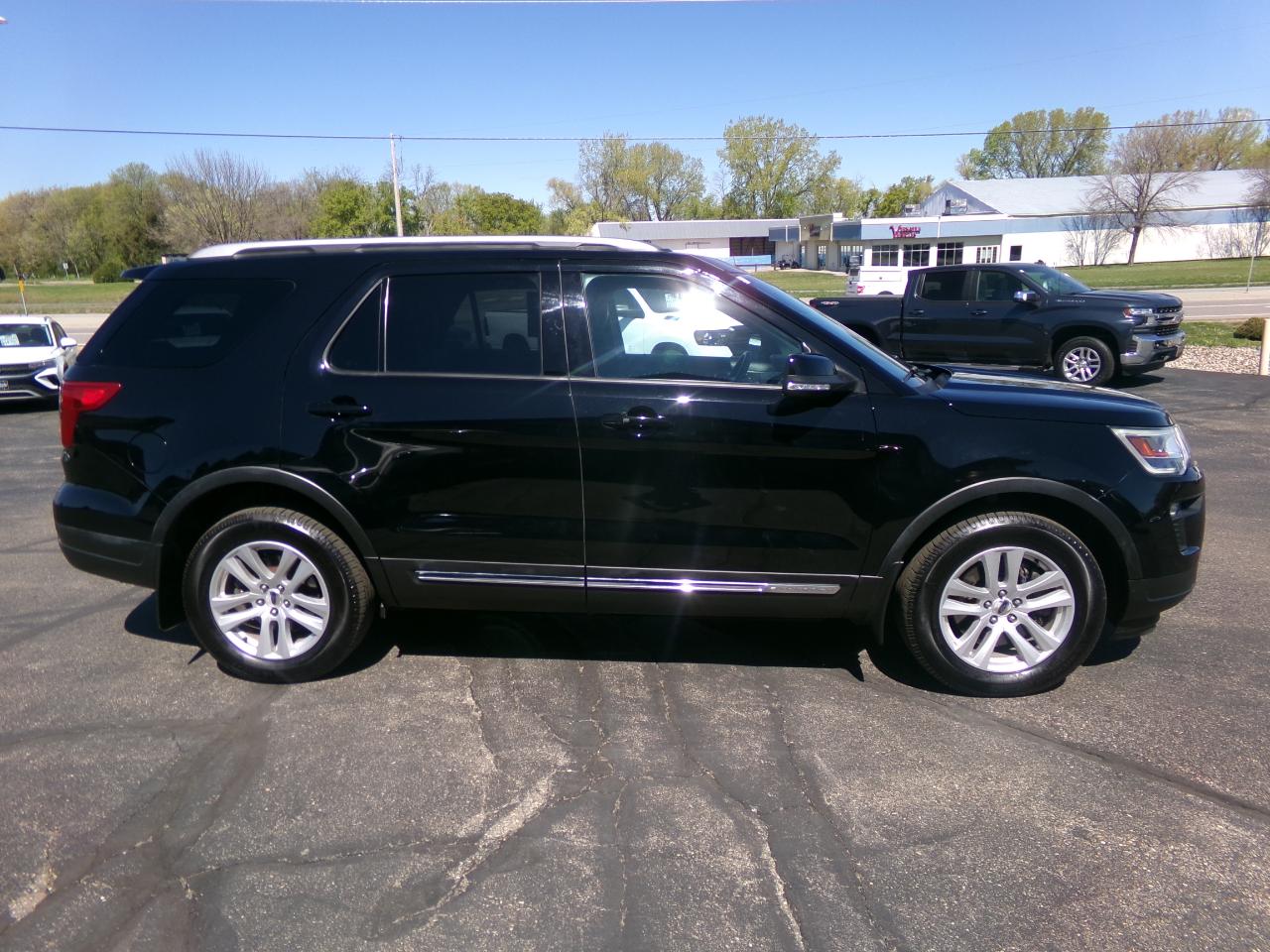 Ford Explorer XLT 4WD 2018