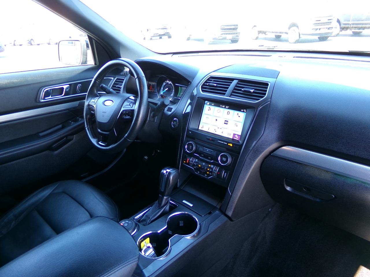 Ford Explorer XLT 4WD 2018