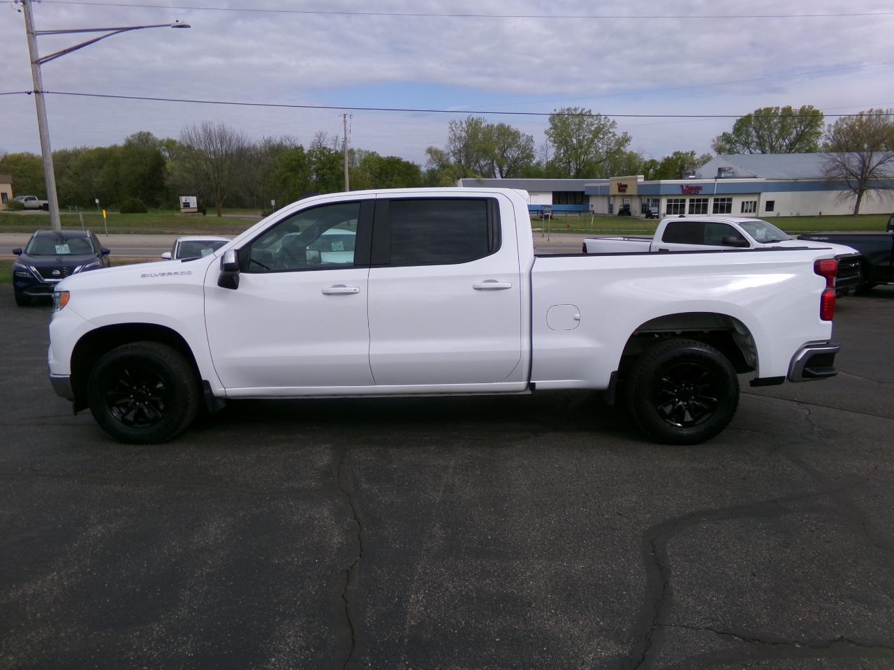 Chevrolet Silverado 1500 4WD Crew Cab 157" LT 2022