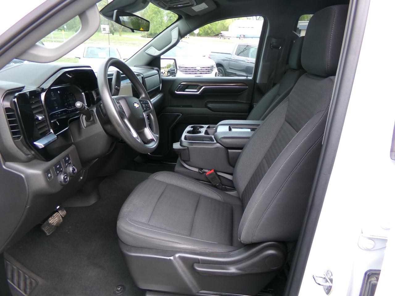 Chevrolet Silverado 1500 4WD Crew Cab 157" LT 2022