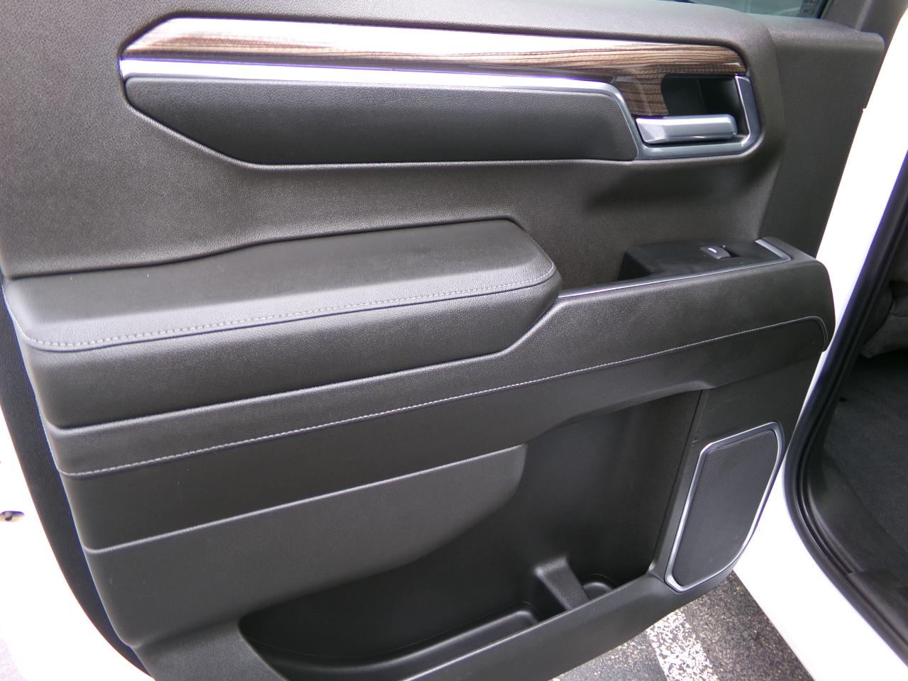 Chevrolet Silverado 1500 4WD Crew Cab 157" LT 2022