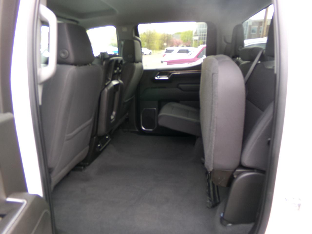 Chevrolet Silverado 1500 4WD Crew Cab 157" LT 2022