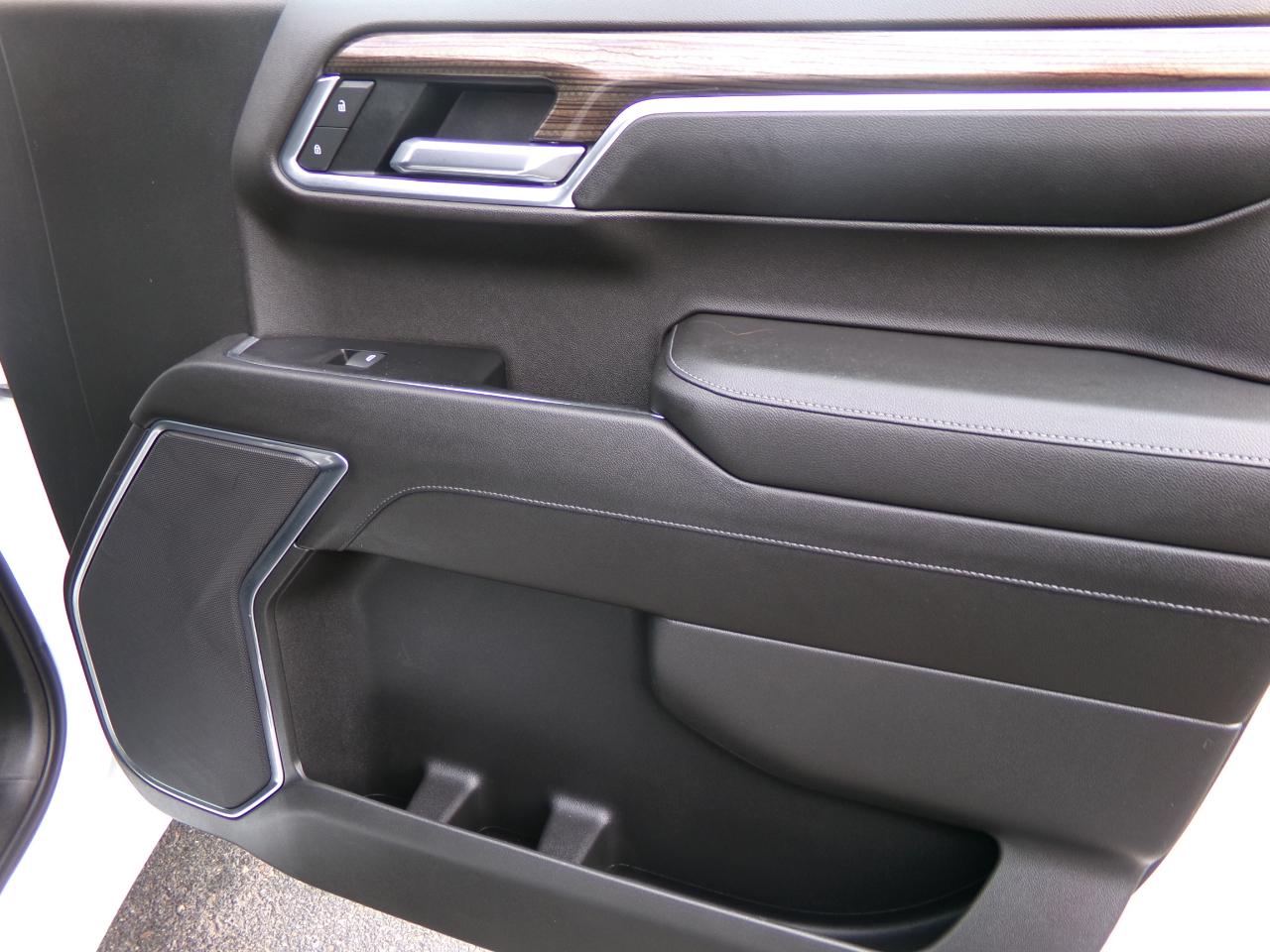 Chevrolet Silverado 1500 4WD Crew Cab 157" LT 2022