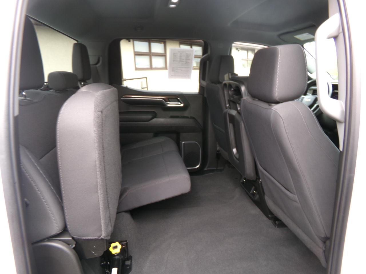 Chevrolet Silverado 1500 4WD Crew Cab 157" LT 2022