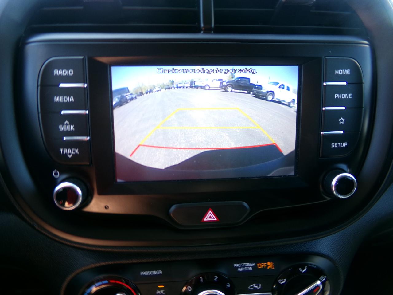 Kia Soul LX 2021