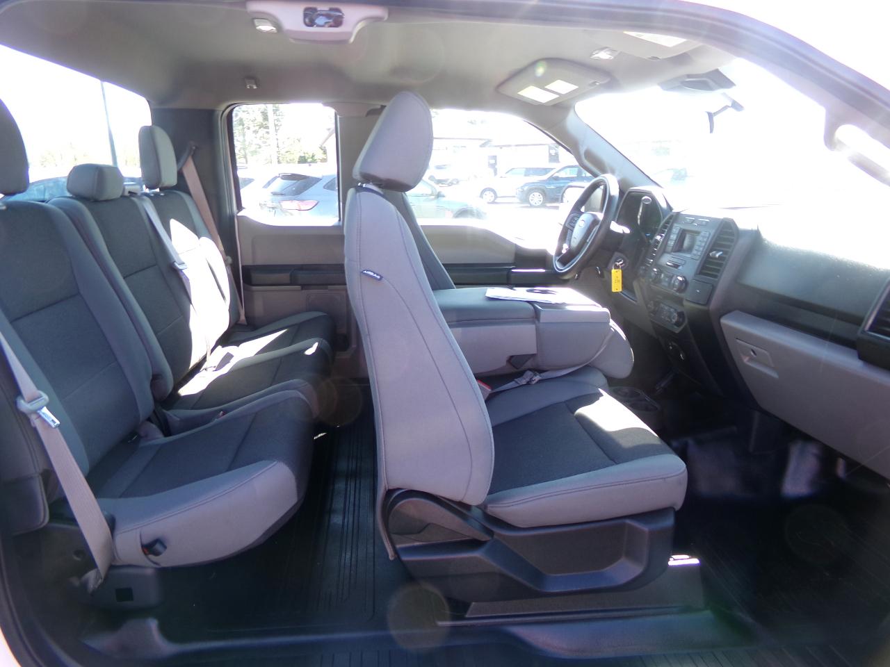 Ford F-150 XL SuperCab 4WD 2019