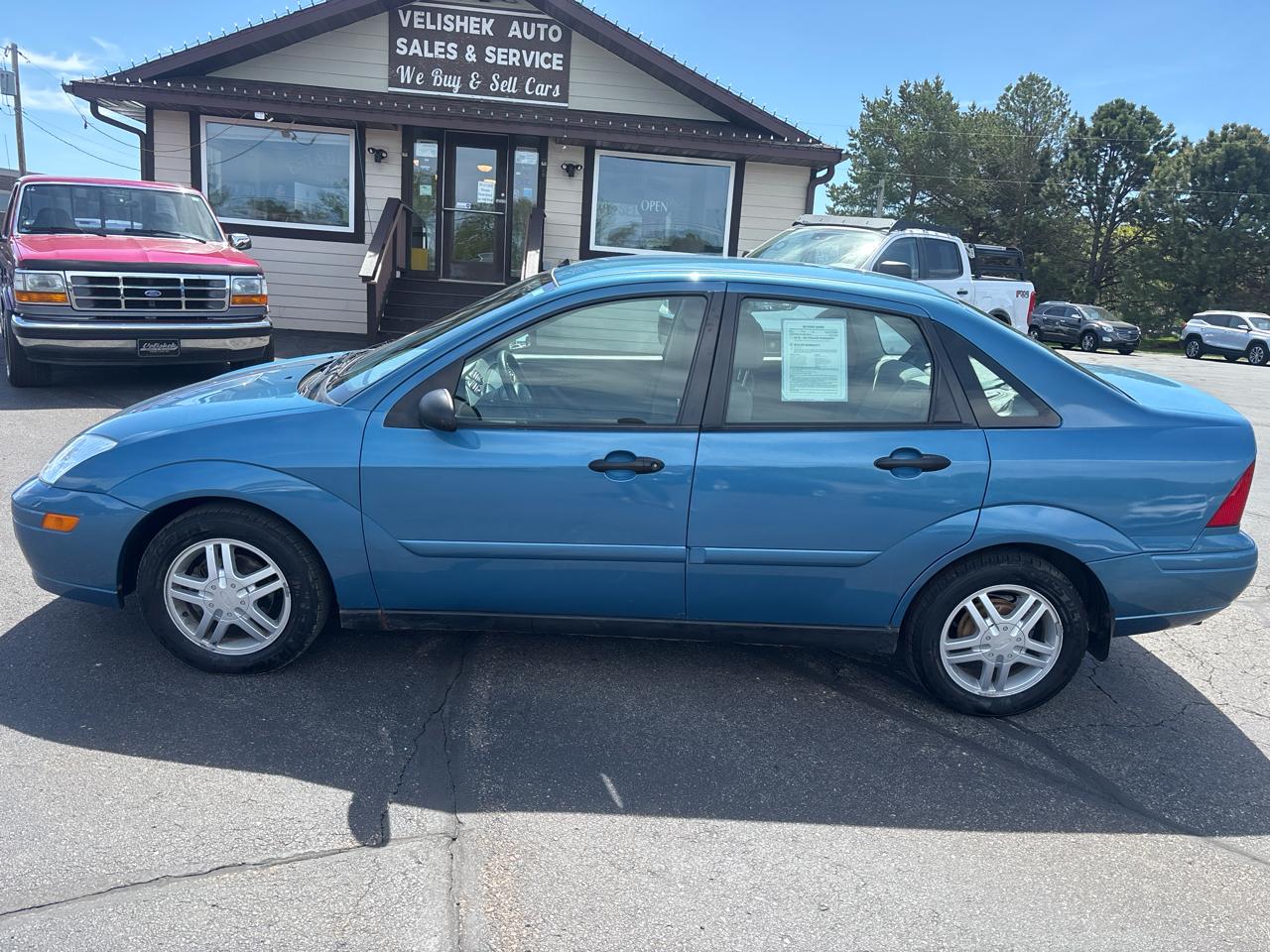 Ford Focus 4dr Sdn SE 2001