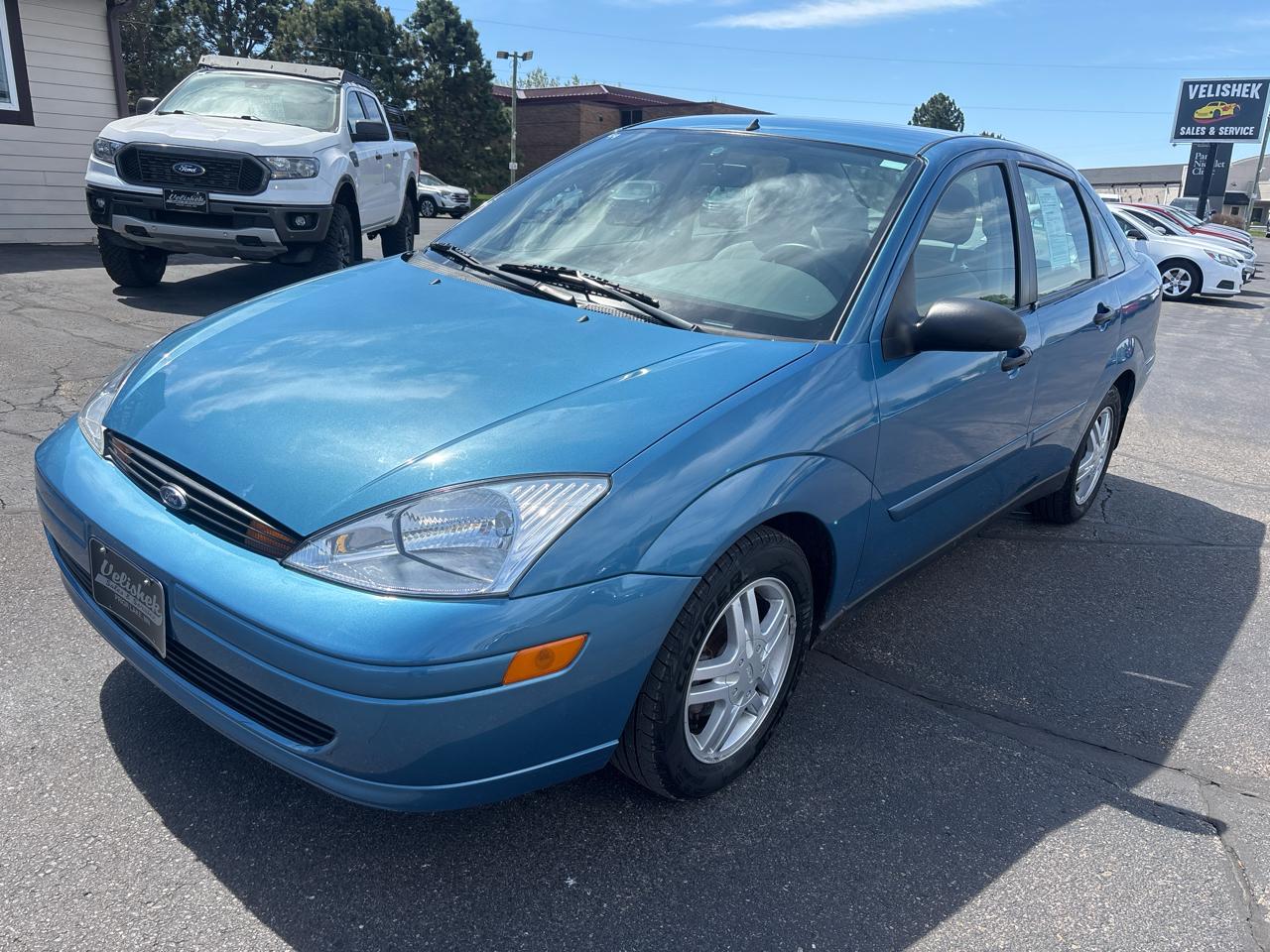 Ford Focus 4dr Sdn SE 2001