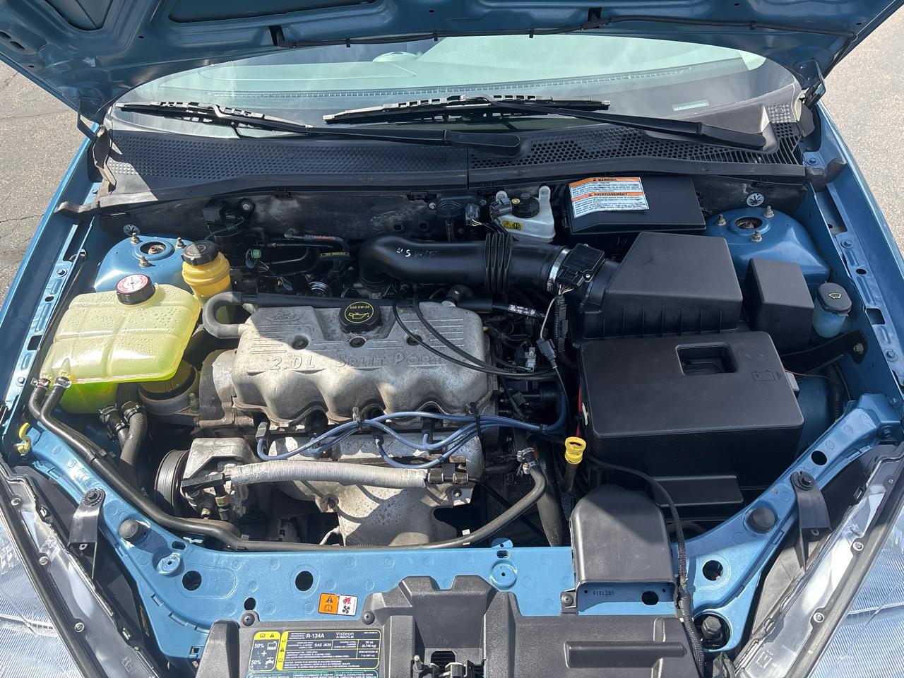 Ford Focus 4dr Sdn SE 2001