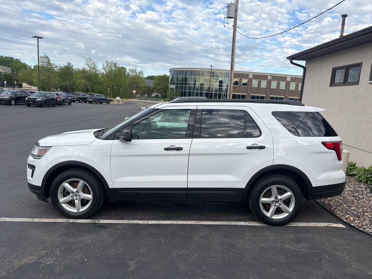 Ford Explorer Base 4WD 2019