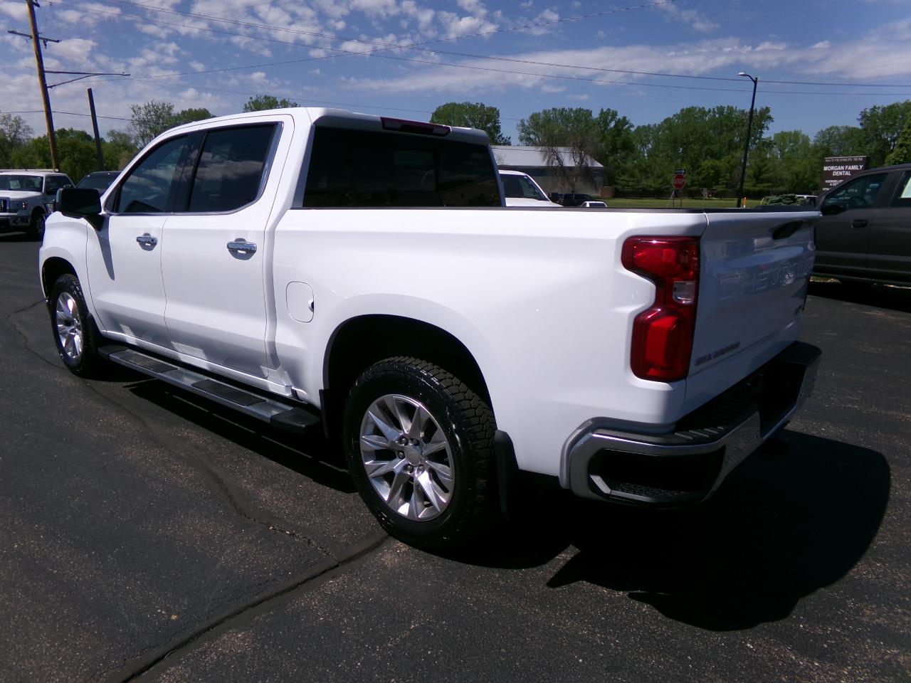 Chevrolet Silverado 1500 4WD Crew Cab 147" LTZ 2021