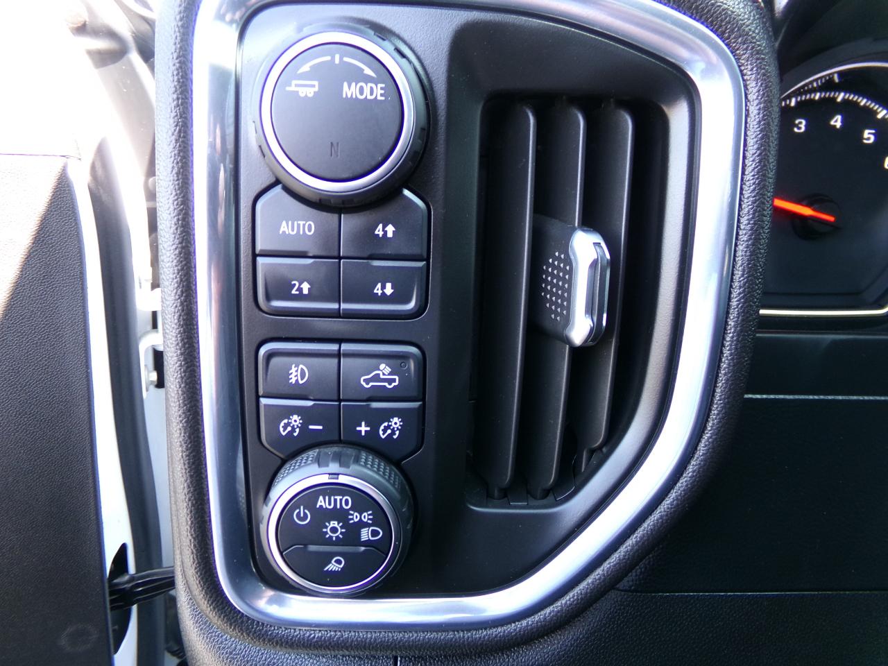 Chevrolet Silverado 1500 4WD Crew Cab 147" LTZ 2021