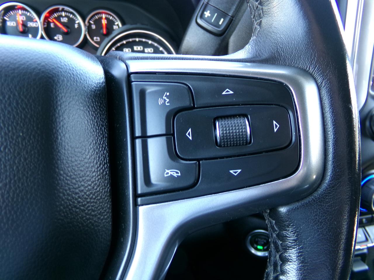 Chevrolet Silverado 1500 4WD Crew Cab 147" LTZ 2021