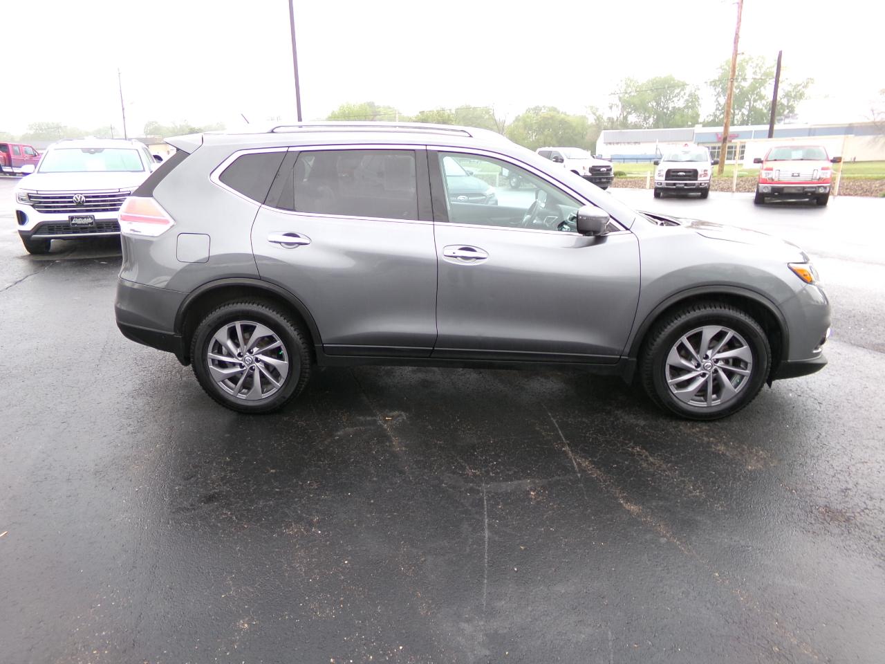 Nissan Rogue AWD 4dr SL 2016
