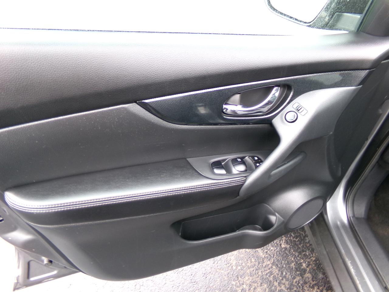Nissan Rogue AWD 4dr SL 2016