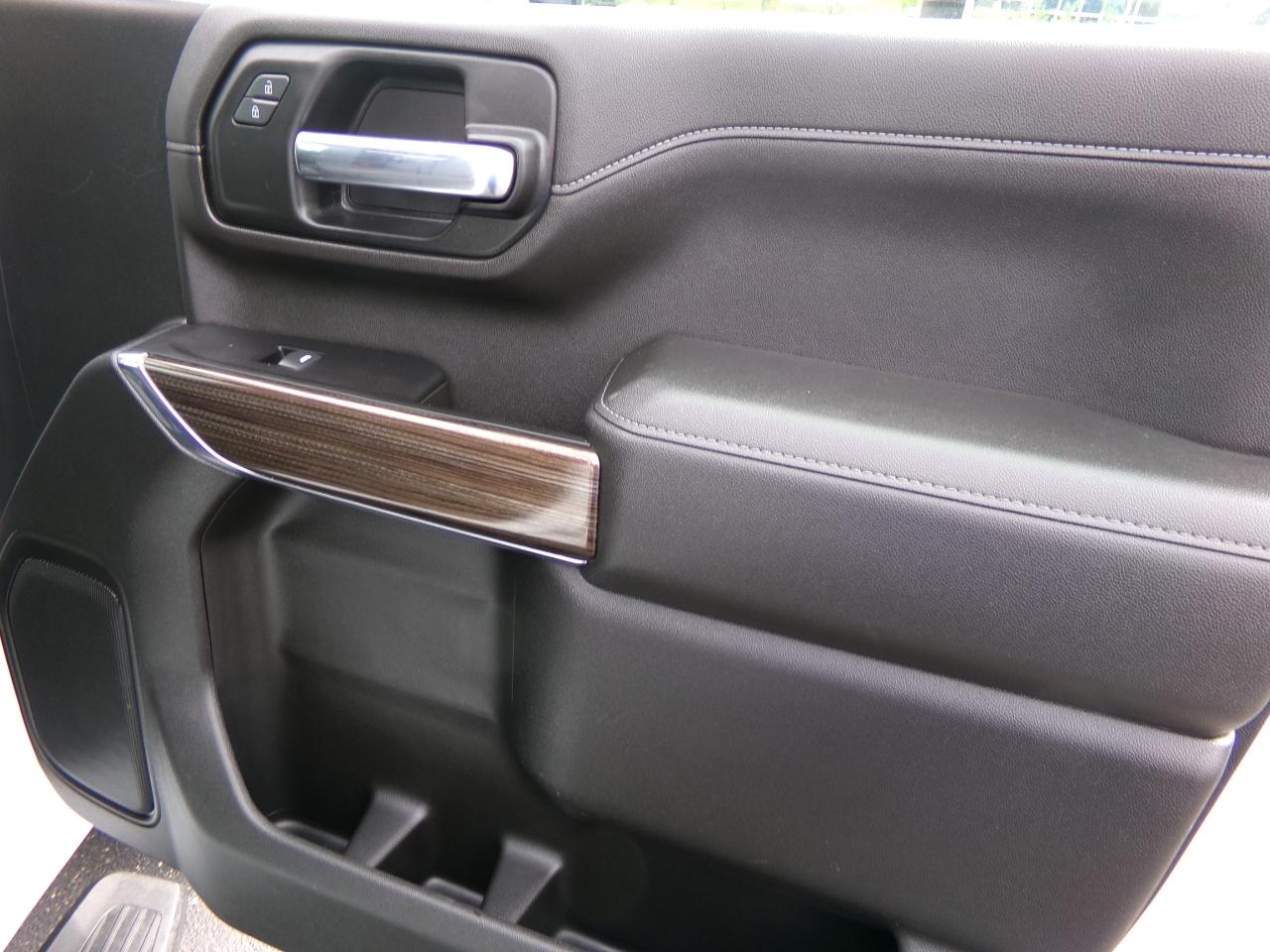 Chevrolet Silverado 2500HD 4WD Crew Cab 159" LT 2023
