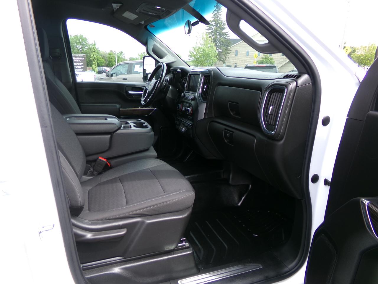 Chevrolet Silverado 2500HD 4WD Crew Cab 159" LT 2023
