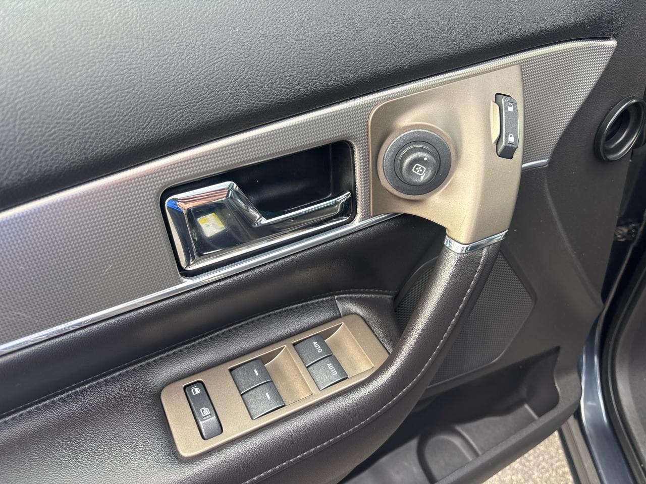 Lincoln MKX AWD 4dr 2013