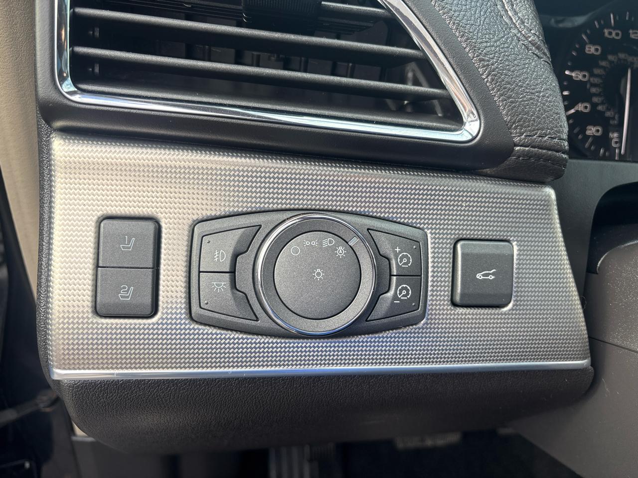 Lincoln MKX AWD 4dr 2013