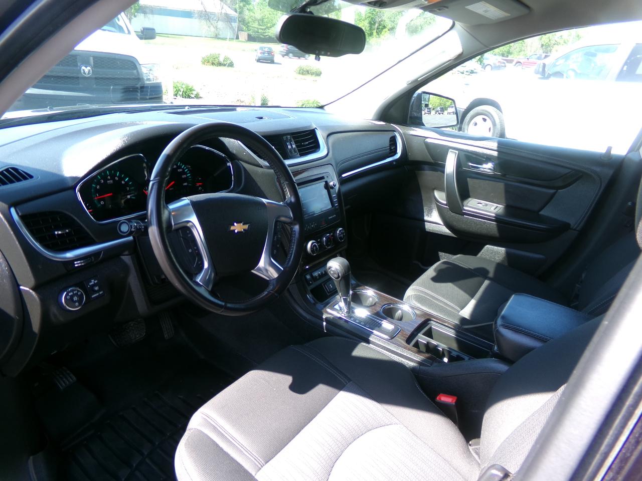 Chevrolet Traverse AWD 4dr LT w/1LT 2016