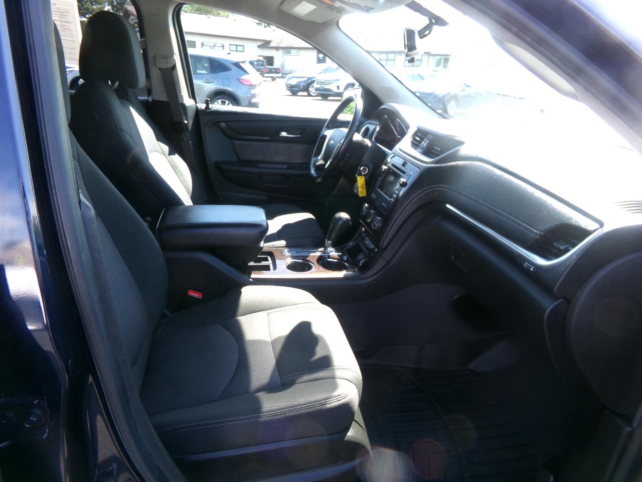 Chevrolet Traverse AWD 4dr LT w/1LT 2016
