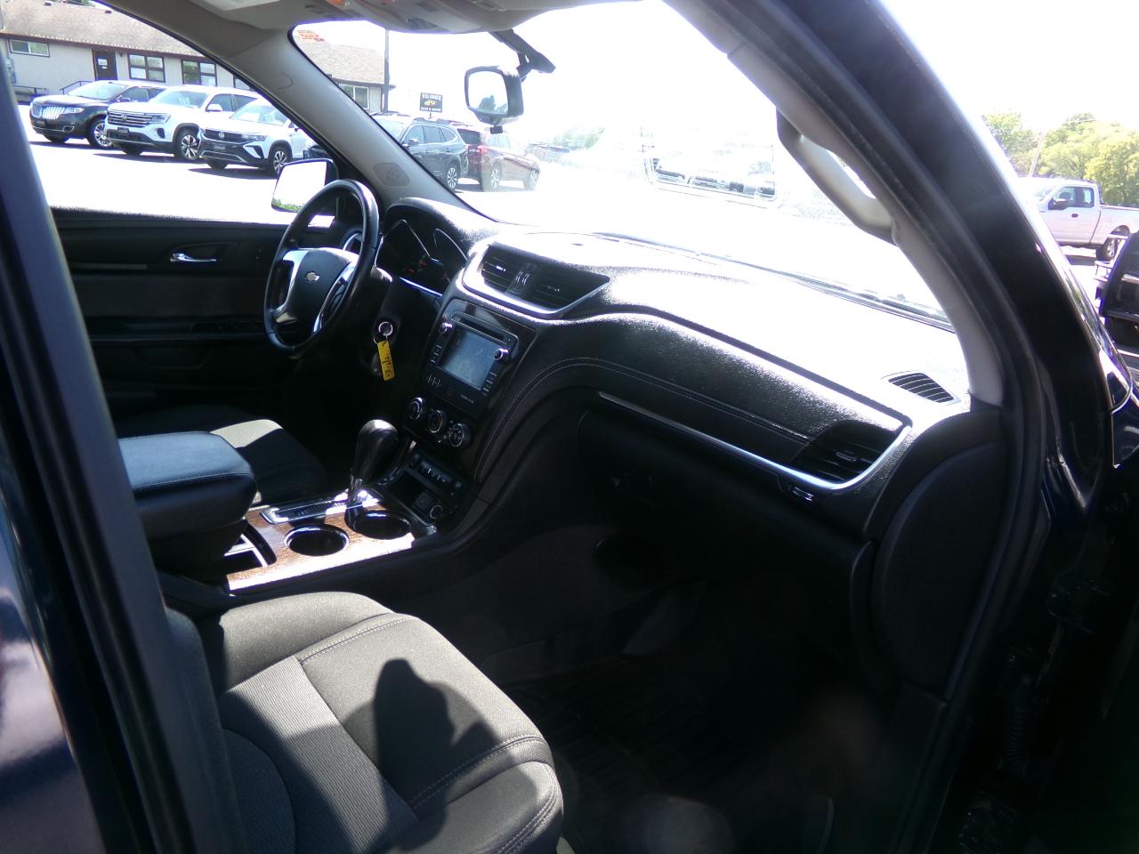 Chevrolet Traverse AWD 4dr LT w/1LT 2016