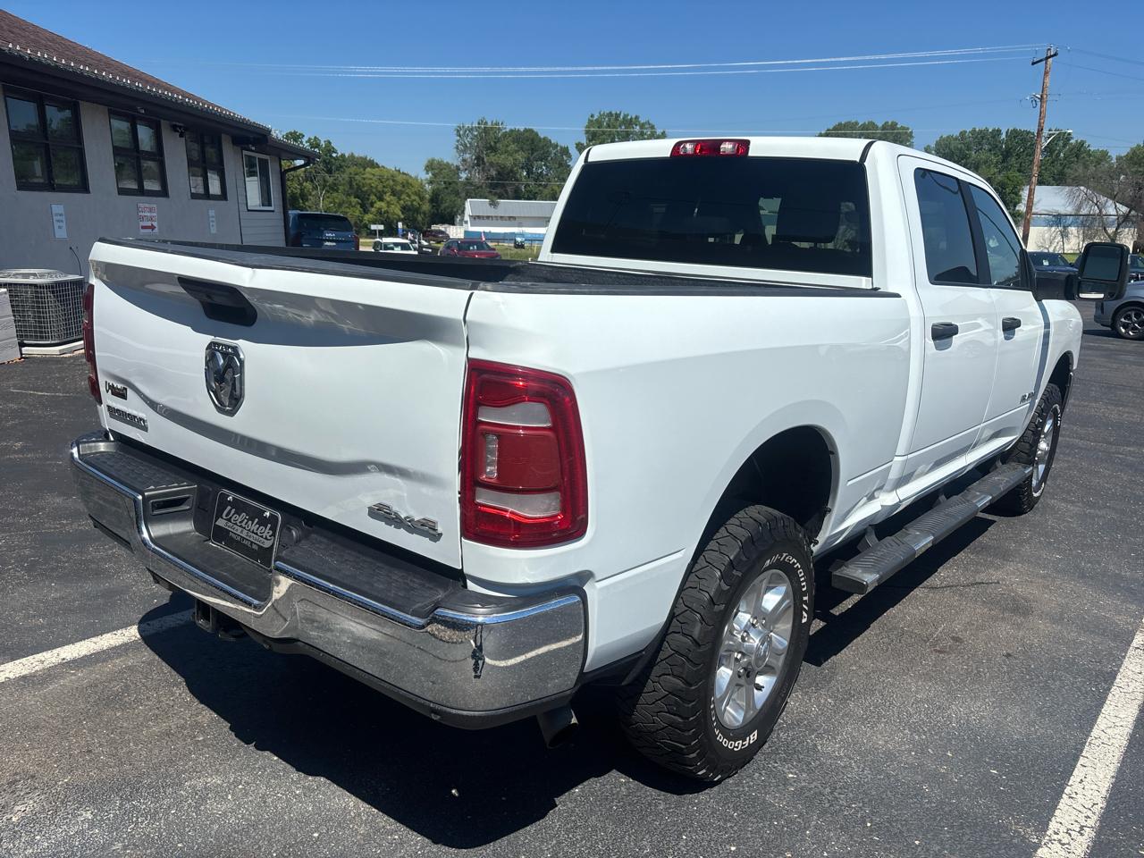 RAM 2500 Big Horn 4x4 Crew Cab 6'4" Box 2023