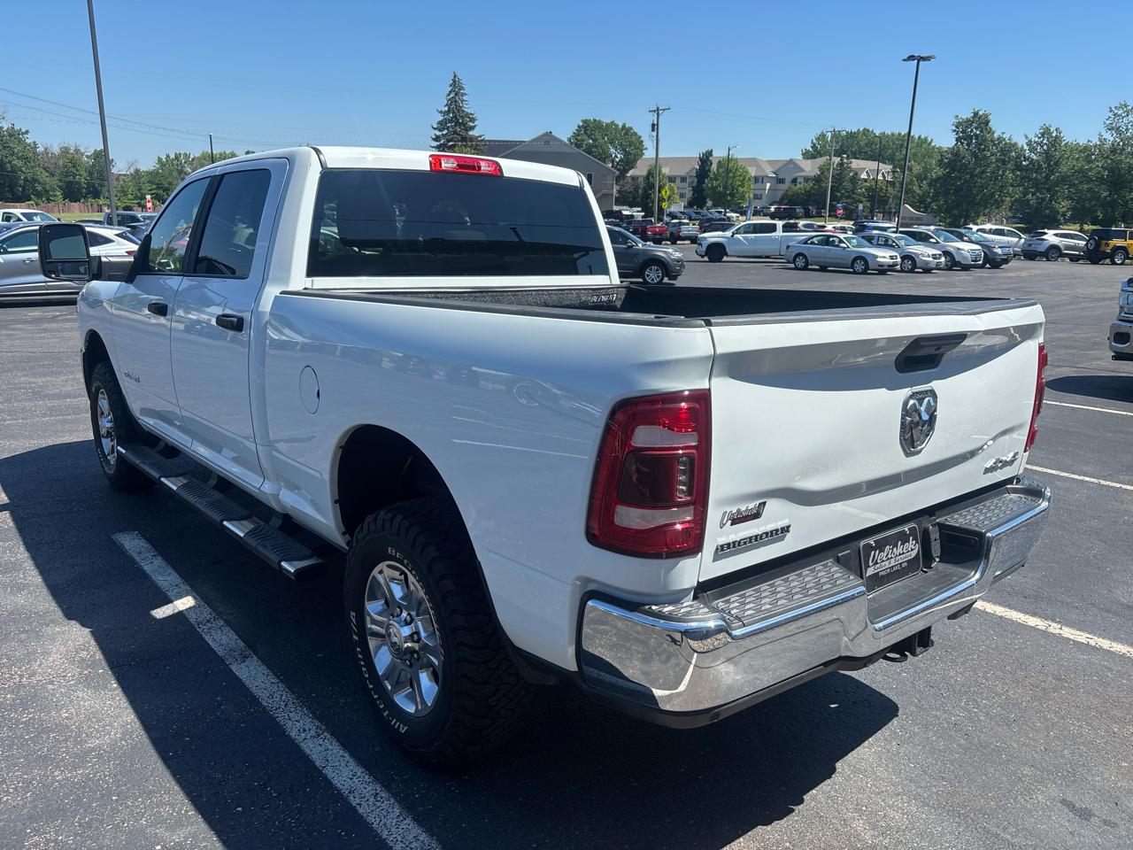 RAM 2500 Big Horn 4x4 Crew Cab 6'4" Box 2023