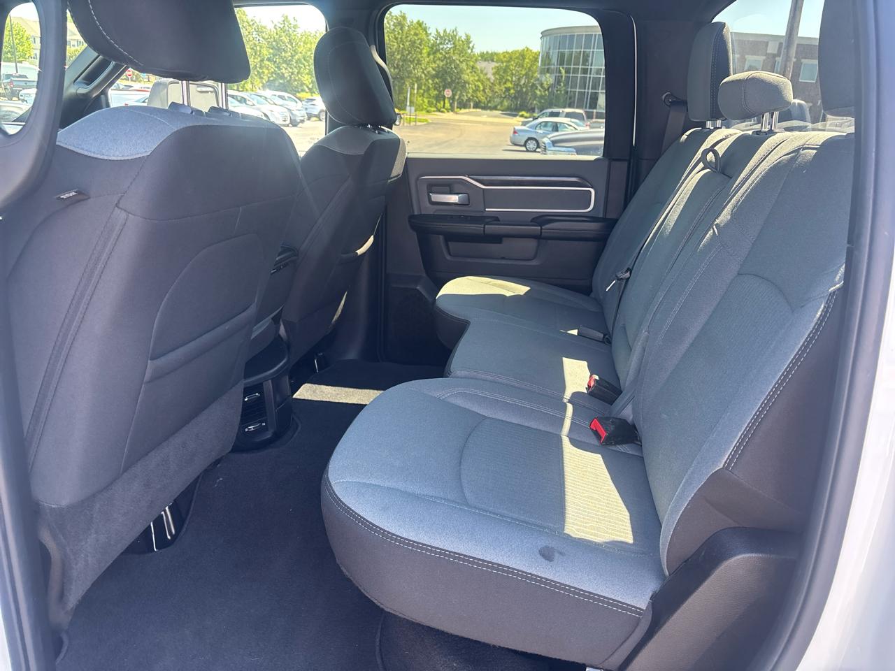 RAM 2500 Big Horn 4x4 Crew Cab 6'4" Box 2023