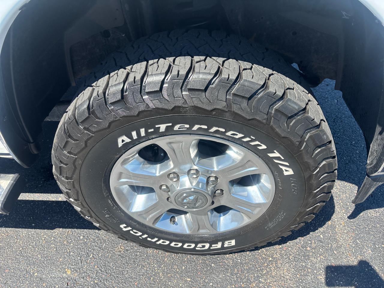 RAM 2500 Big Horn 4x4 Crew Cab 6'4" Box 2023