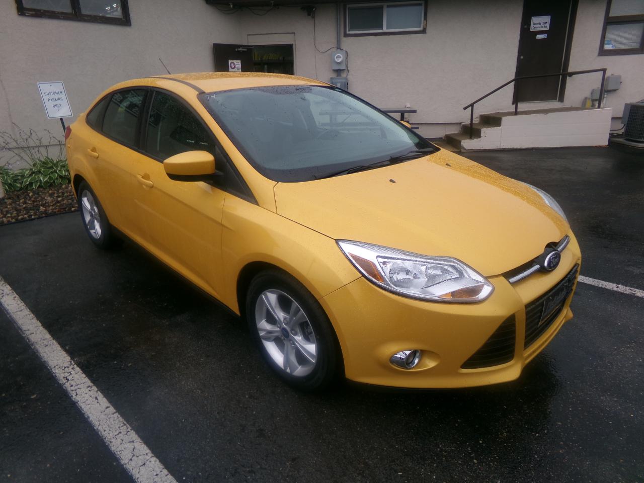 Ford Focus 4dr Sdn SE 2012