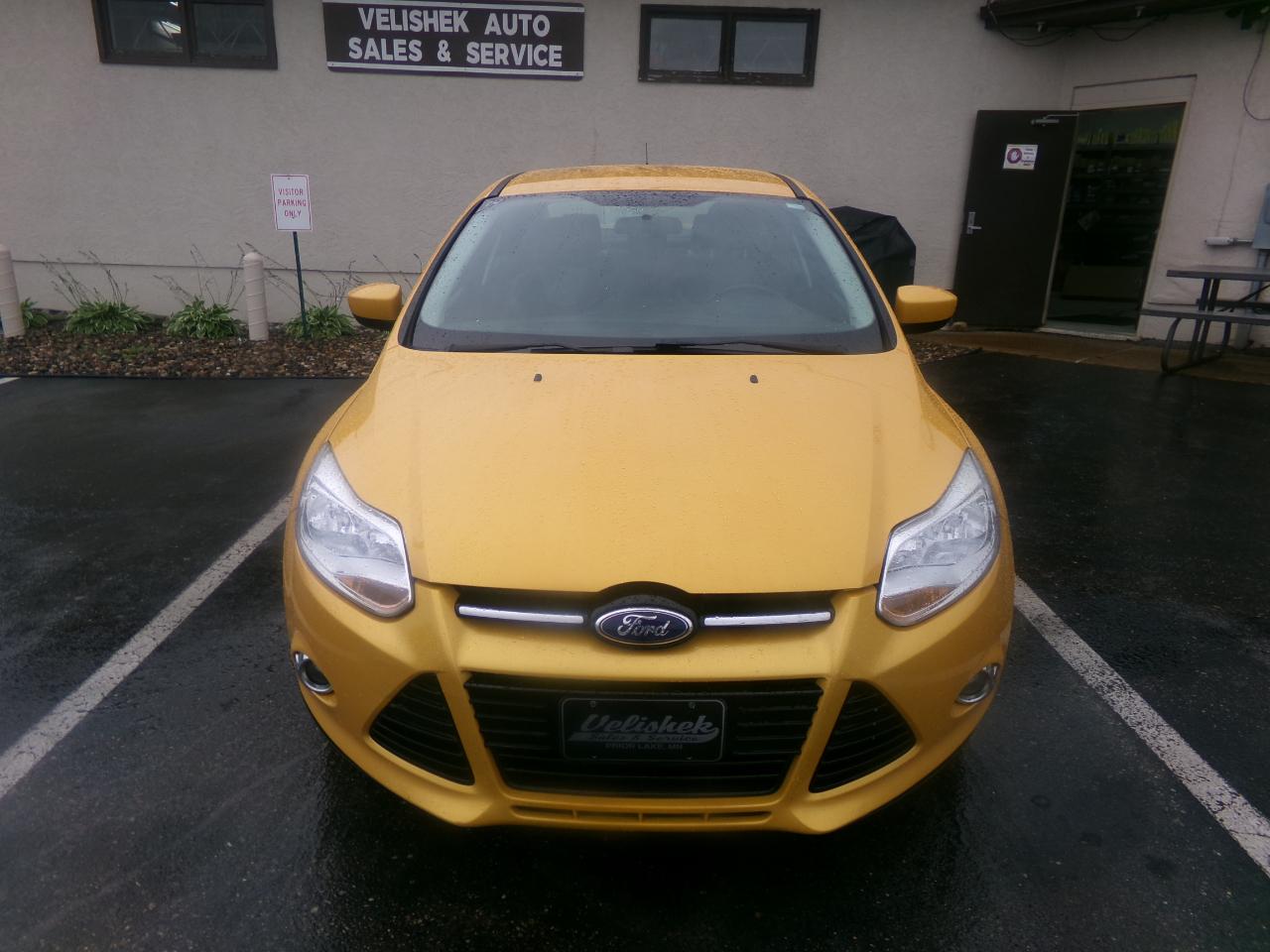 Ford Focus 4dr Sdn SE 2012