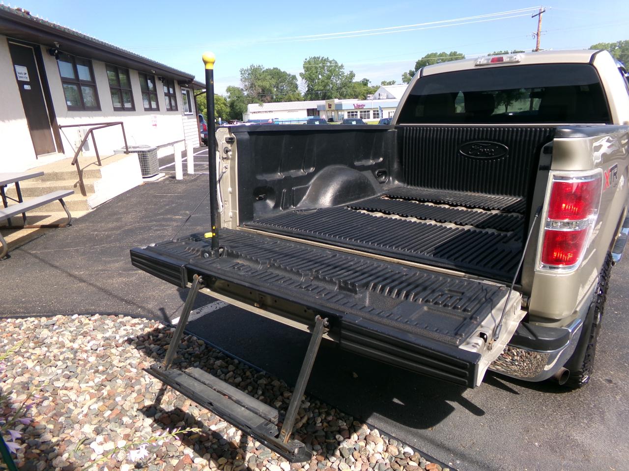 Ford F-150 4WD SuperCrew 157" XLT 2010
