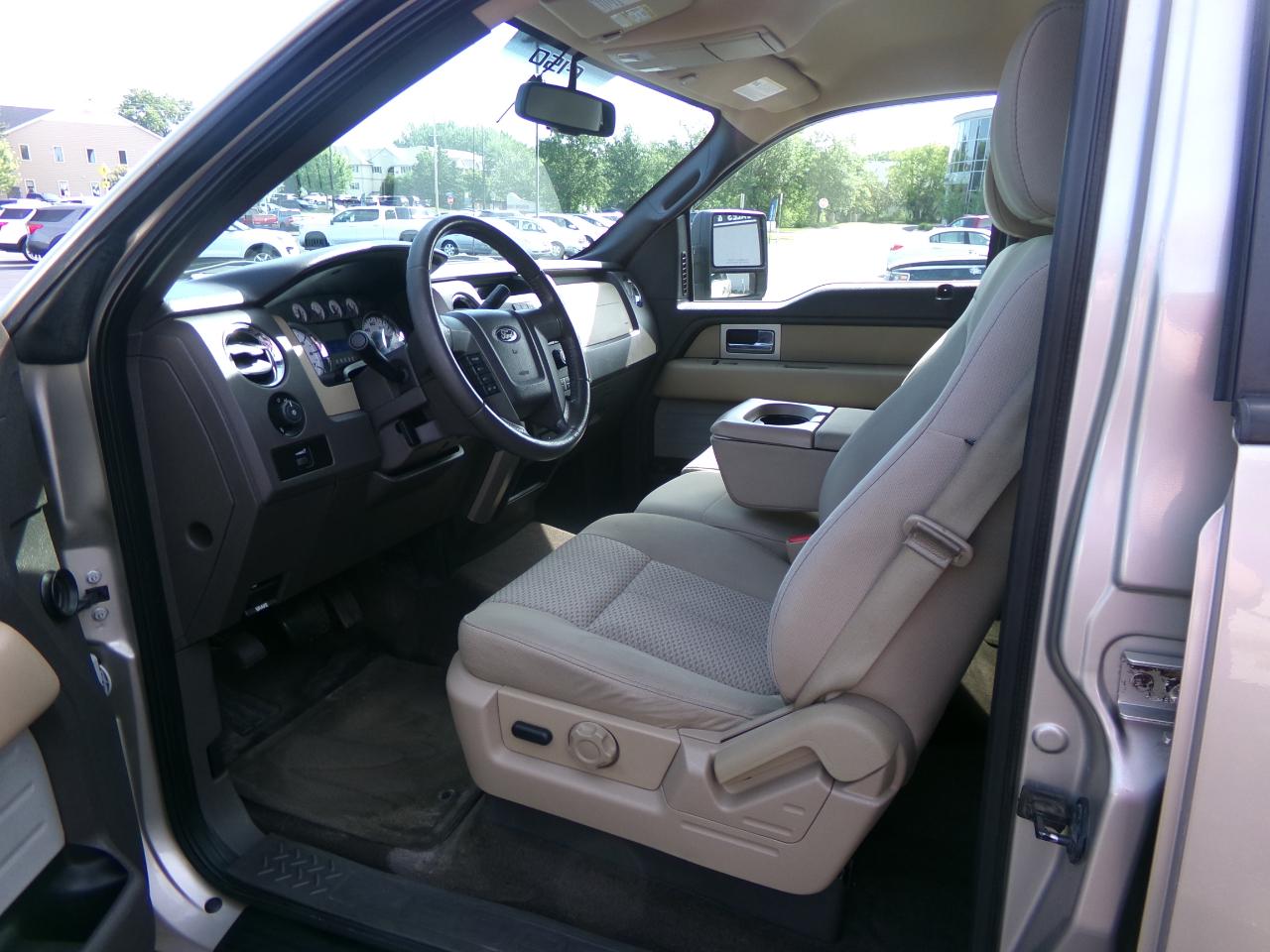 Ford F-150 4WD SuperCrew 157" XLT 2010