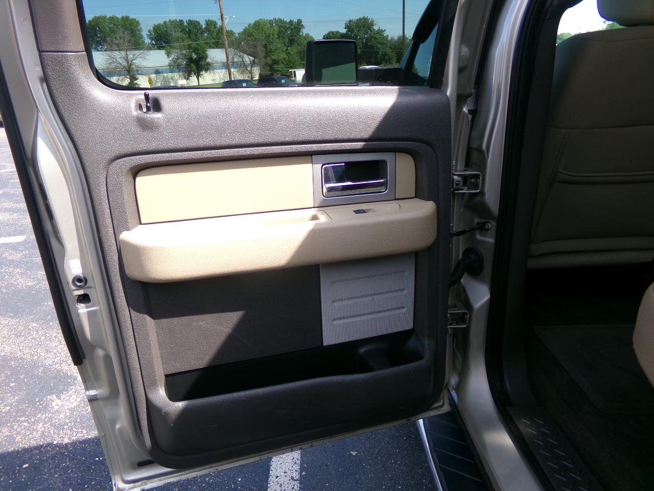 Ford F-150 4WD SuperCrew 157" XLT 2010