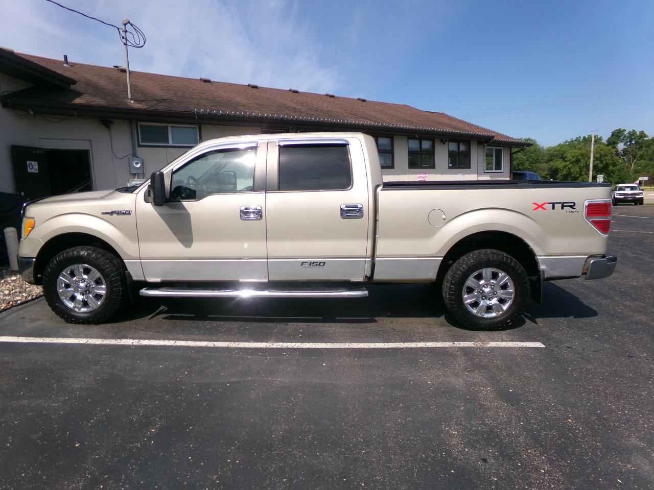 Ford F-150 4WD SuperCrew 157" XLT 2010
